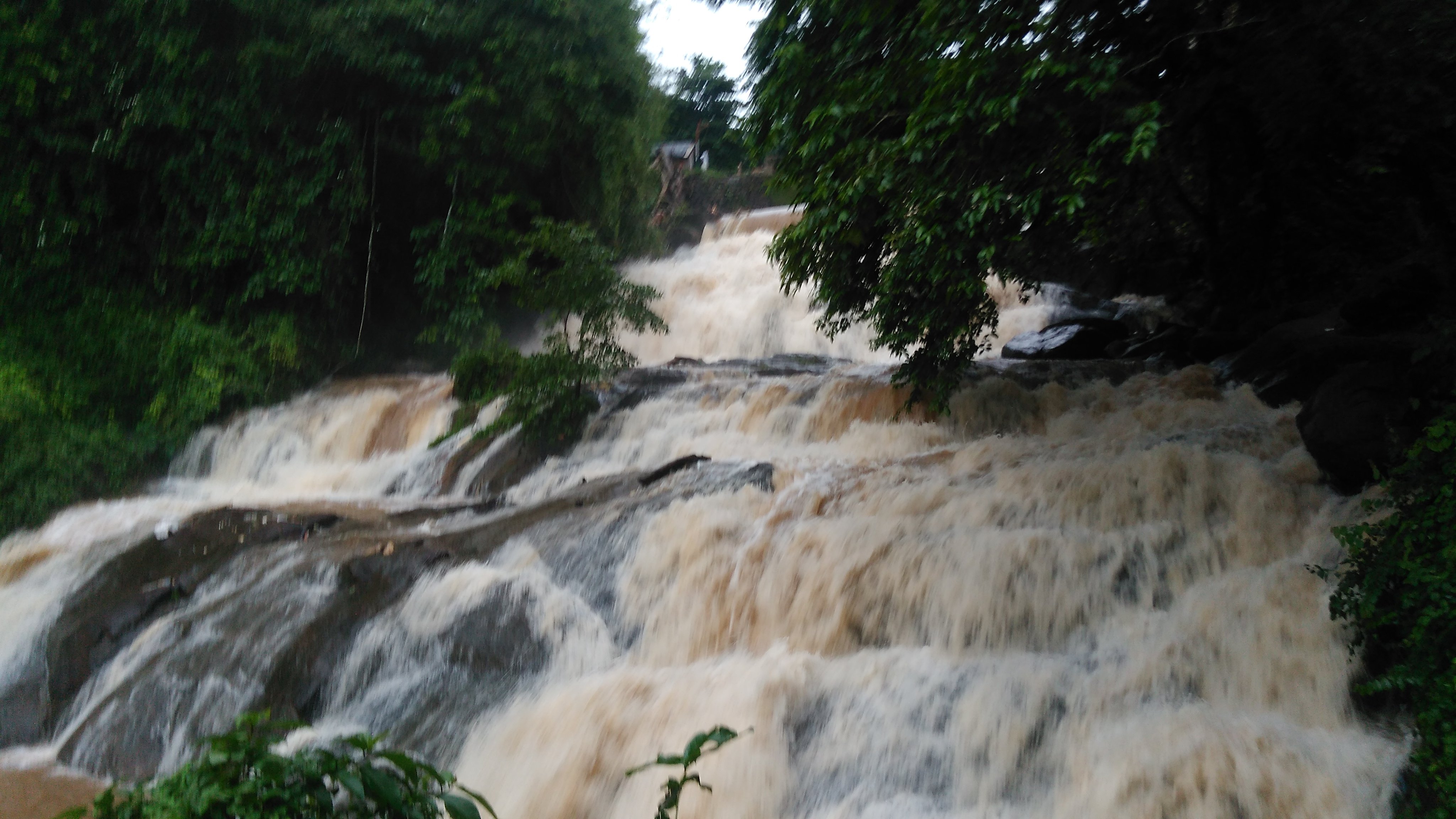 Aruvikkuzhi Waterfall