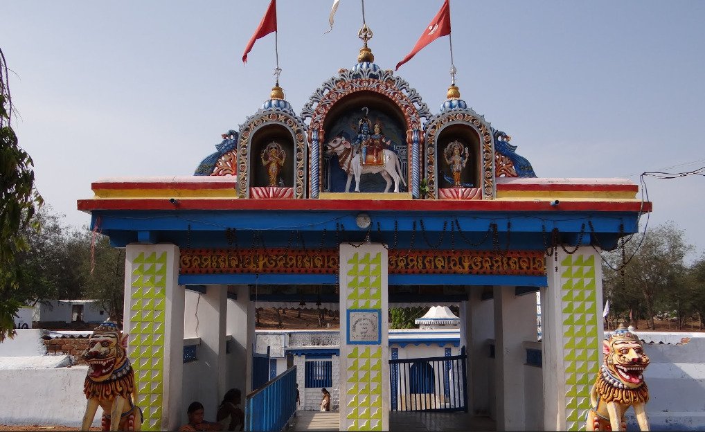 Dhavaleshwar Beach