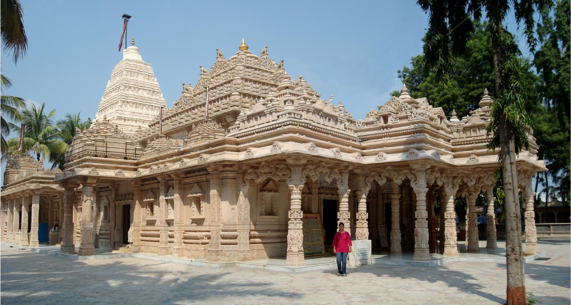 Kolanupaka Jain Temple