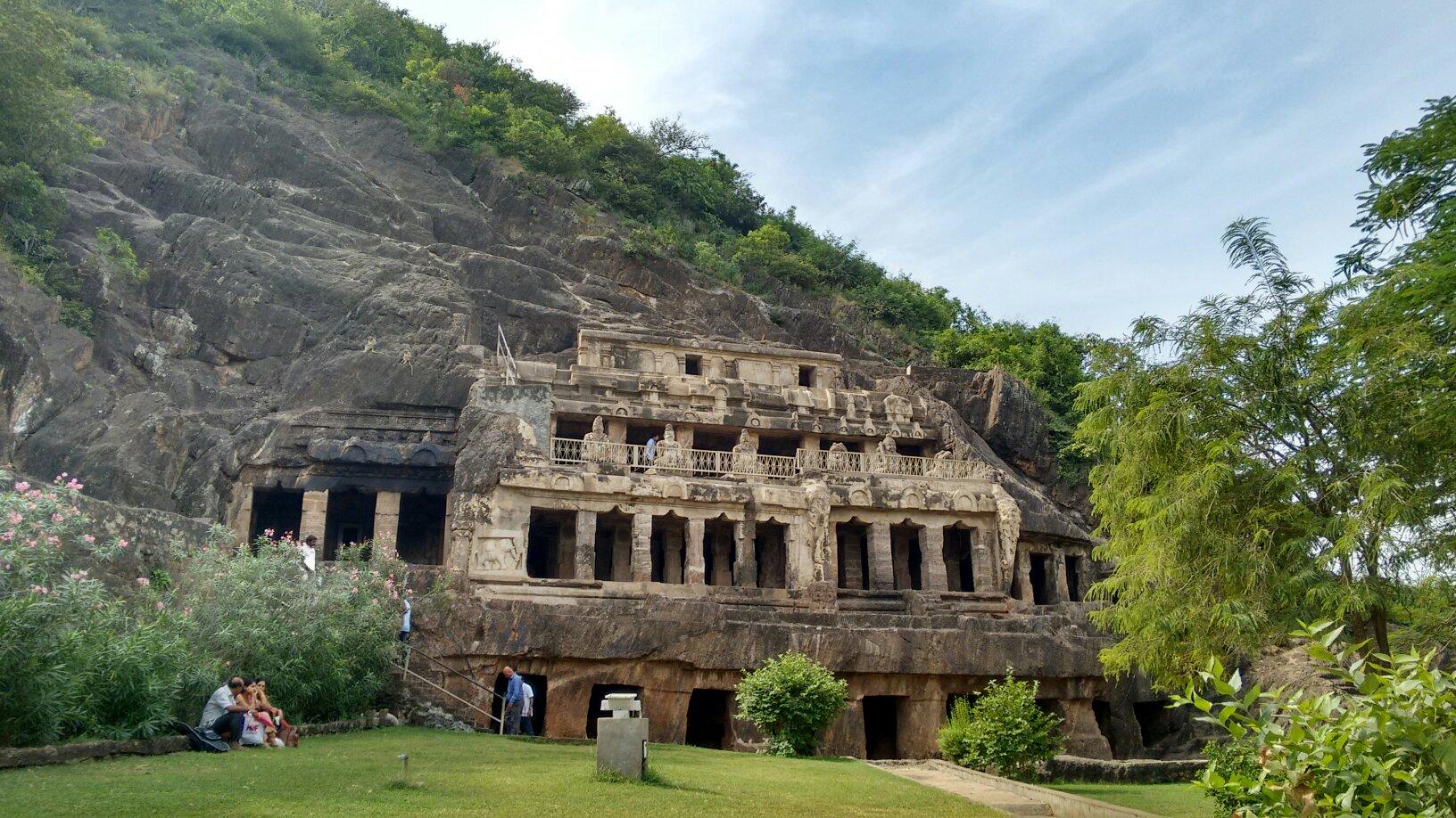 Mogalrajapuram Caves