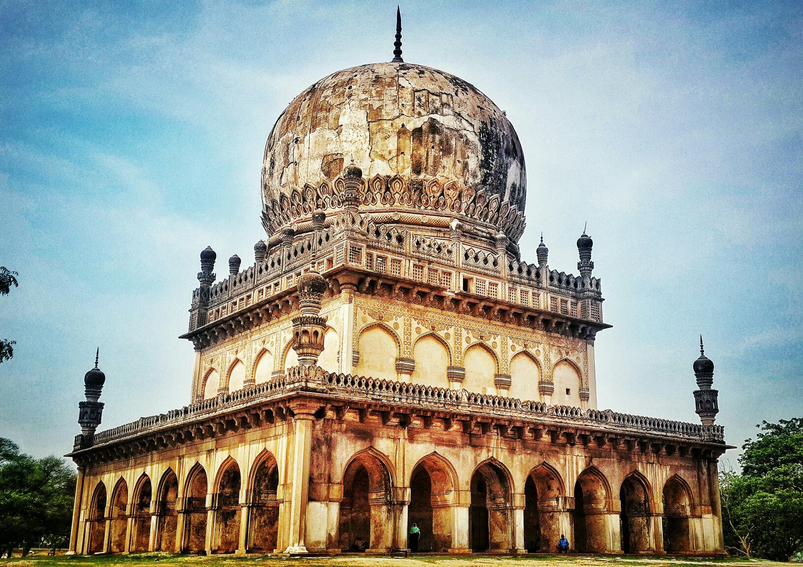 Qutb Shahi Tombs