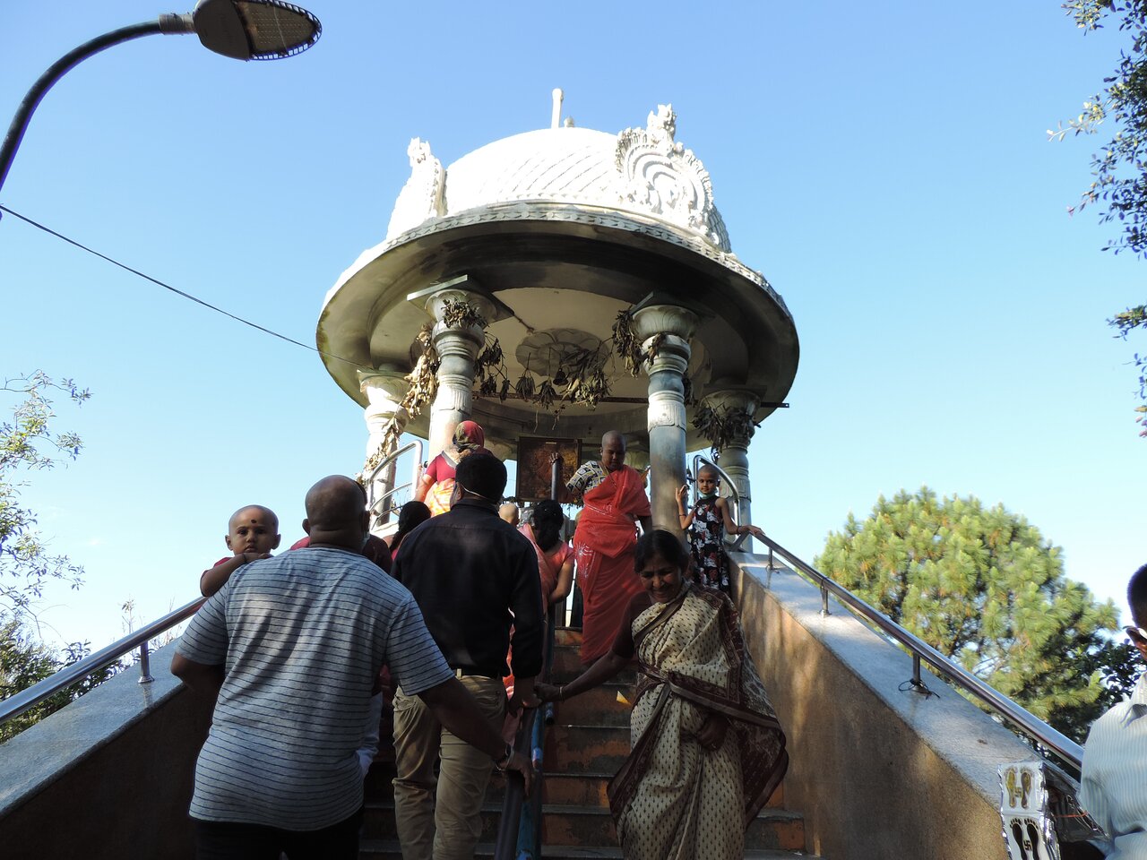 Srivari Padalu