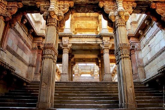 Helical Stepwell