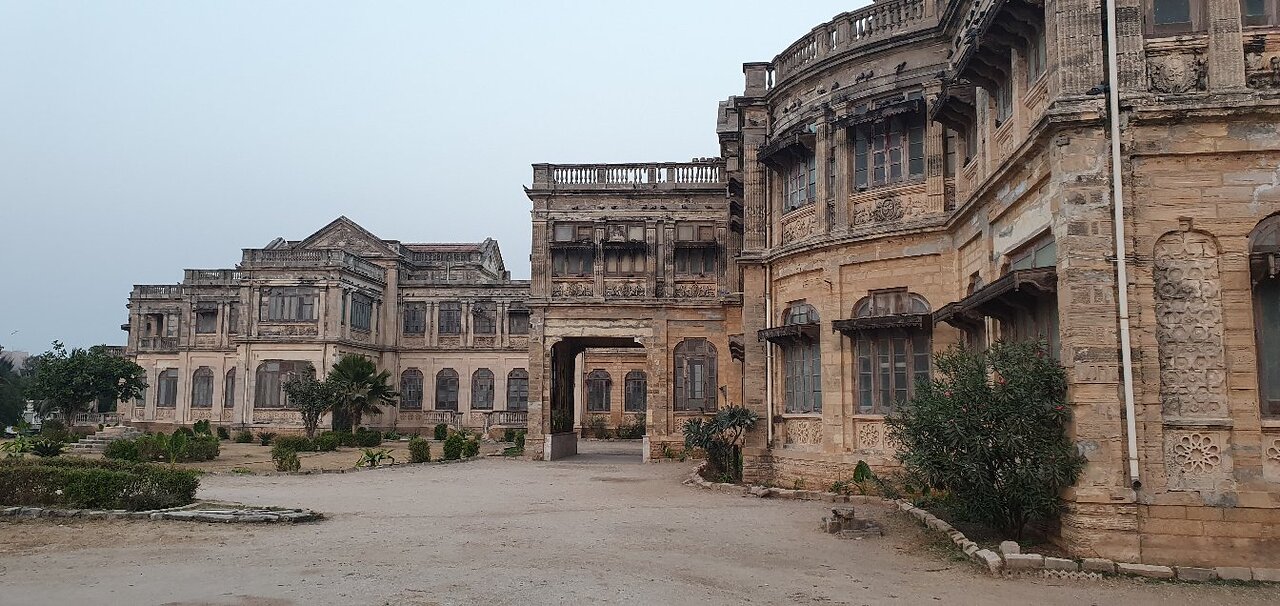 Huzoor Palace