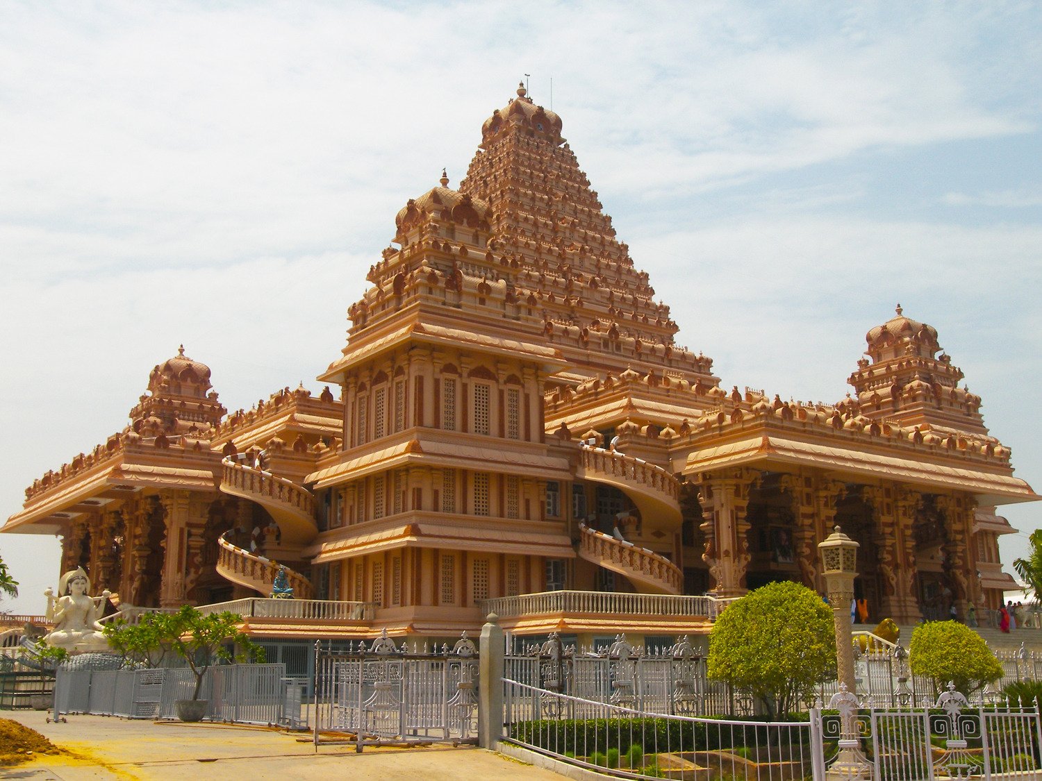 Chhatarpur Temple