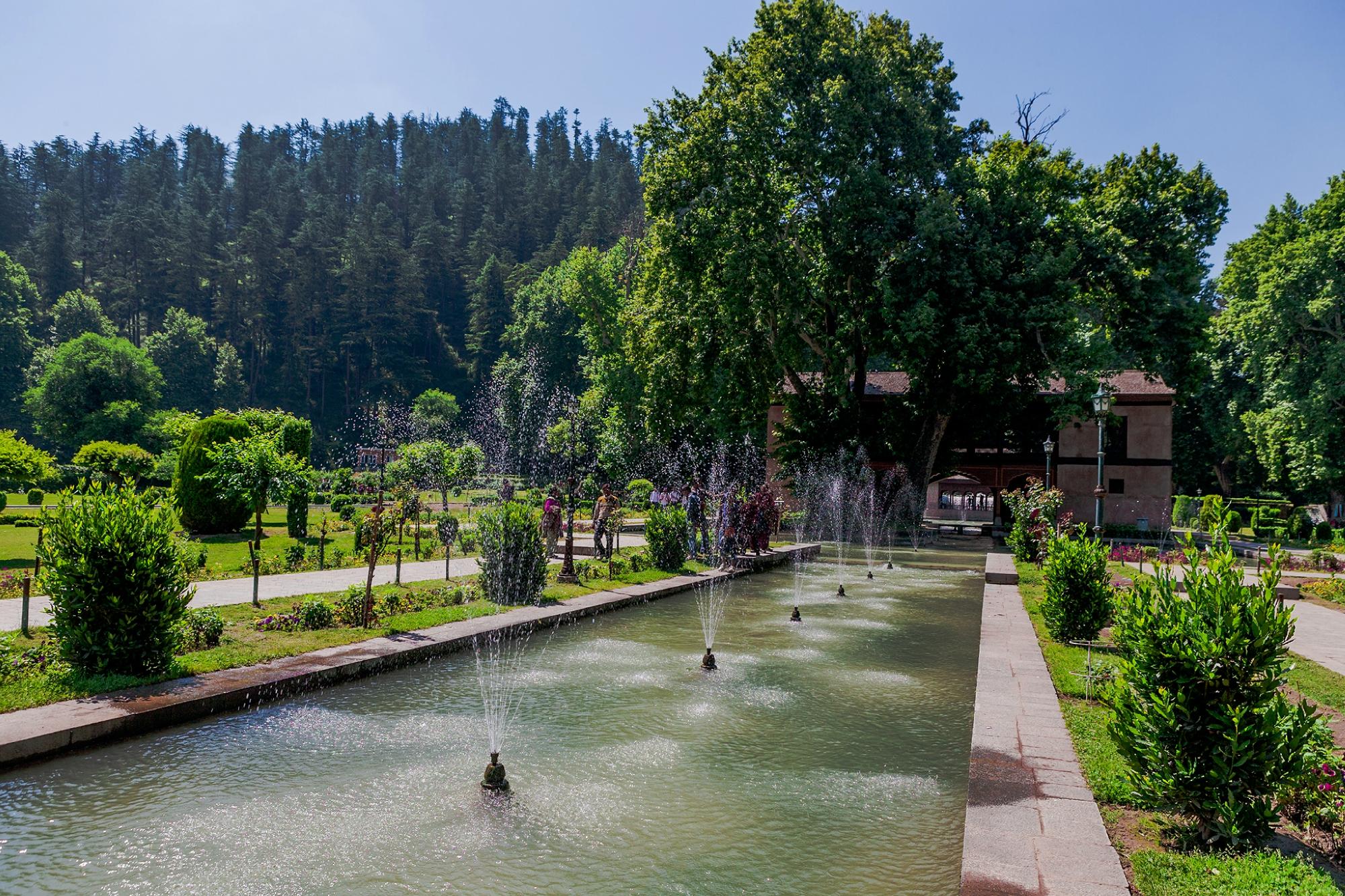Stroll around Achabal Gardens