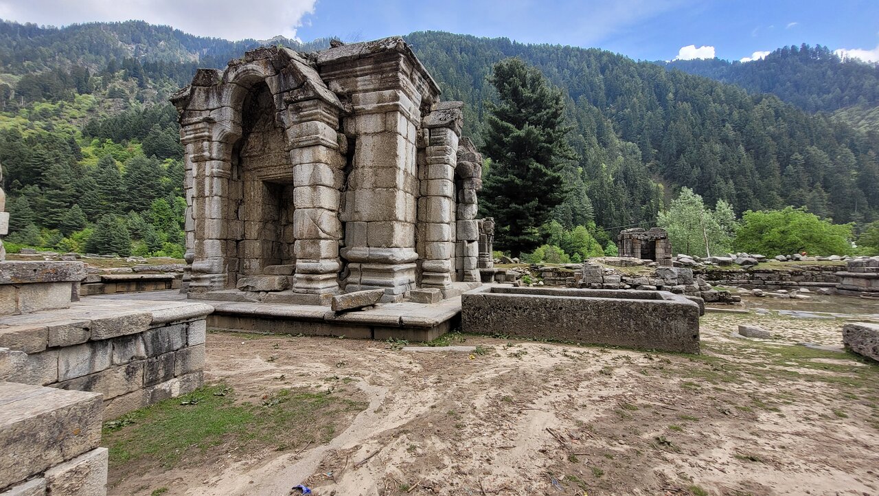 Naranag Temple